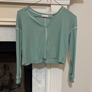 Moa moa “Free People look” Sage Green Long Sleeve Crop Top